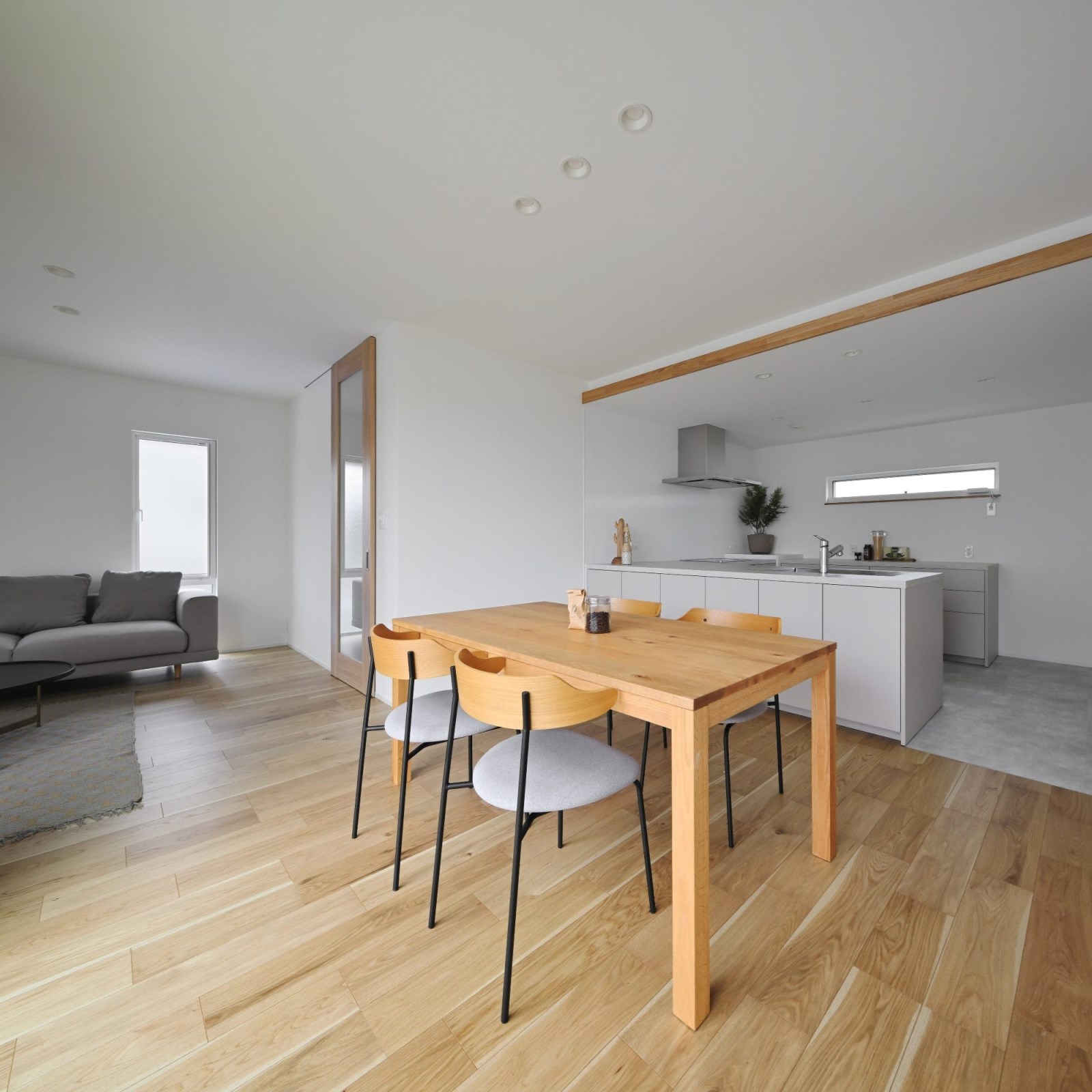 野洲市西河原 10号地